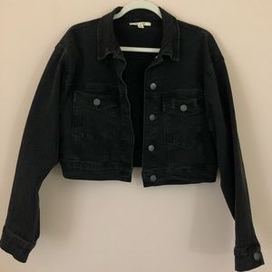 Cropped Denim Jacket - Black